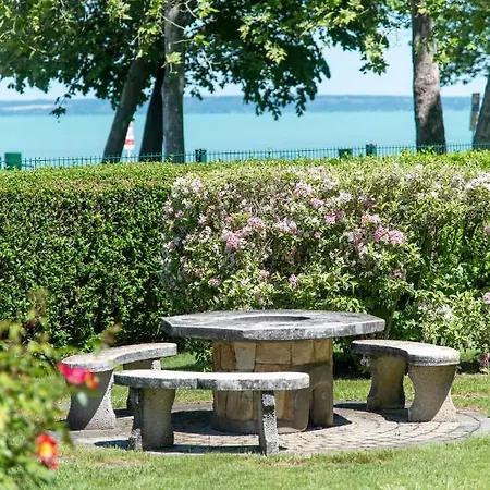 Balaton Lakeside Διαμέρισμα
