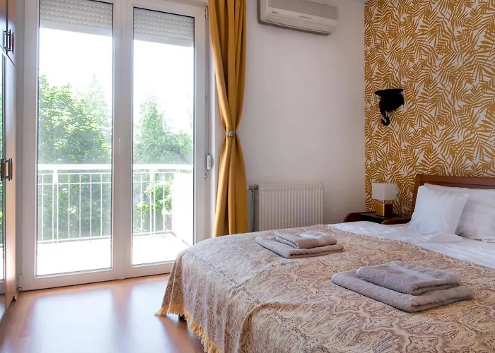 Balaton Lakeside شقة *